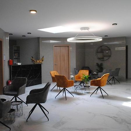 Hotel Flora Schwäbisch Gmünd Zewnętrze zdjęcie