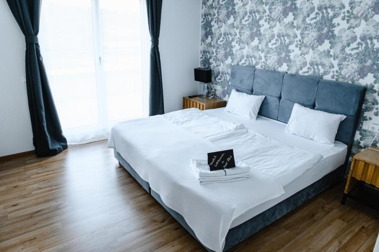Hotel Flora Schwäbisch Gmünd Zewnętrze zdjęcie
